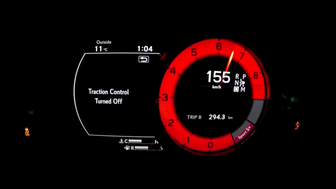 Přílišná moderna? Lexus se třemi motory a dvěma převodovkami zázraky nepředvádí