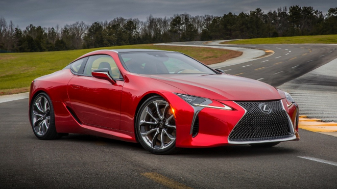 Lexus LC 500: sériové kupé je krásný stroj, dostal motor 5,0 V8 a 10 převodů