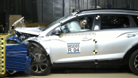 Nová nejlevnější Lada prošla crash testem. 84 interních zkoušek skončilo na jedničku, toto byl ten 85.