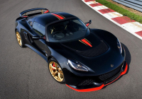 Lotus Exige LF1 vzpomíná na kořeny v F1, nejen černo-zlatým hávem