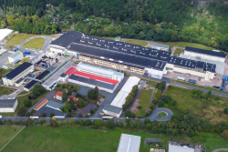 Průmyslové tragédie, o kterých se nemluví: Continental zavírá továrnu v menším městě, dopady na něj a okolí jsou drtivé