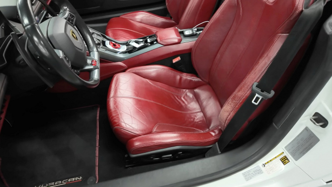 Podívejte se, jak dopadlo Lamborghini, které si v autopůjčovně odkroutilo 85 tisíc km v rukou bezpočtu lidí