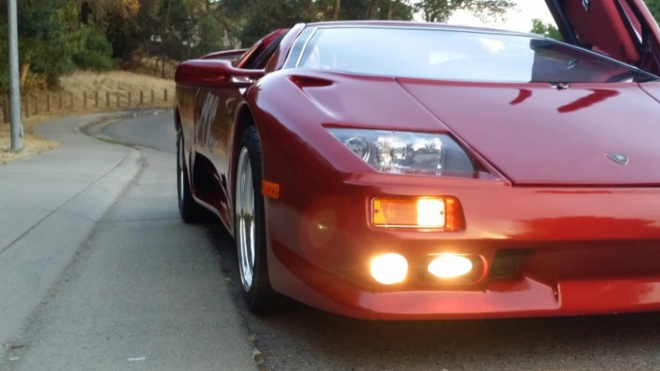 Překvapivě zdařilá replika je jediná levná cesta ke slavnému Lamborghini