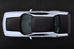 Automobilka si účtuje za obyčejné střešní okno 220 tisíc Kč, protože nechce, aby si ho někdo koupil