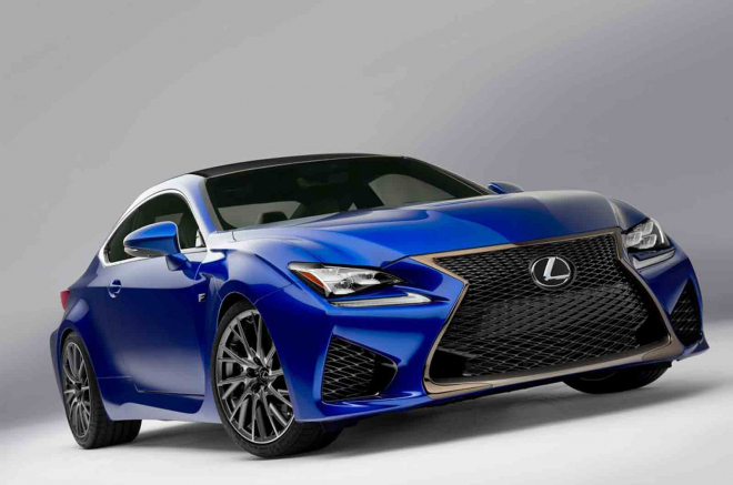 Lexus RC F odhalil technické parametry. Má 477 koní, stovku dá pod 4,8 s