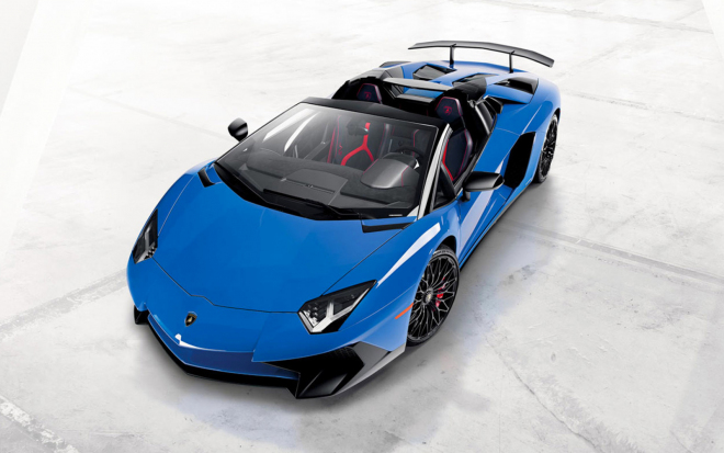 Lamborghini Aventador SV Roadster odhaleno, i s 50 kg navíc dá stovku pod 3 s