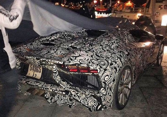 Lamborghini Aventador SV Roadster bude, nafoceno bylo při testech v Norsku