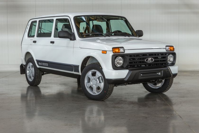 Lada 4x4 Urban 5D: luxusní Niva odhalena, je o hodně delší i pomalejší