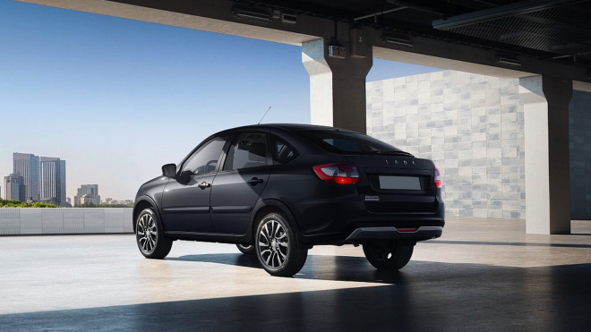 Rusové zkouší bodovat v zatím neprobádaných vodách, představili své SUV-kupé pro nejchudší