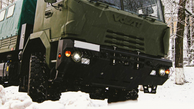 Bělorusové začali vyrábět armádní speciál s volantem vpravo, na sibiřskou svéráz tím nereagují