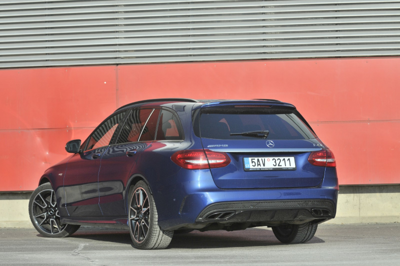 Test Mercedes Amg C 43 4matic Kombi Je To Vubec Jeste Amg Autoforum Cz