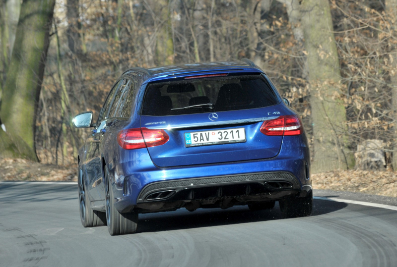 Test Mercedes Amg C 43 4matic Kombi Je To Vubec Jeste Amg Autoforum Cz