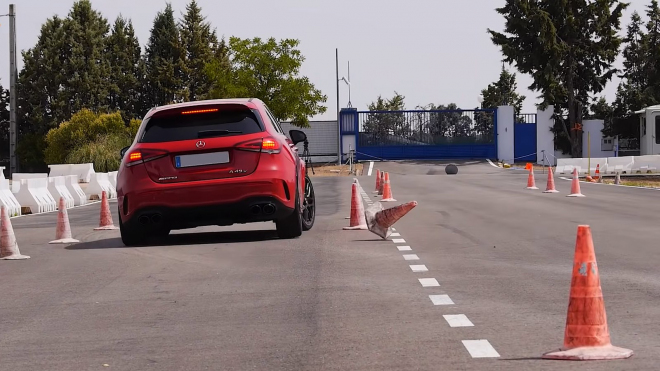 Selhání nejrychlejšího hatchbacku dneška v losím testu nejlépe ukazuje, kam dospěl vývoj