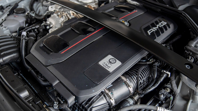 Nesmyslný čtyřválcový Mercedes C63 prý končí jako propadák, C43 také. Náhradou ale má být jen o kousek menší nesmysl, popř. z nouze ctnost