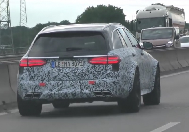 Nový Mercedes-AMG E 63 Black Series poprvé natočen v akci, má prý 650 koní (video)