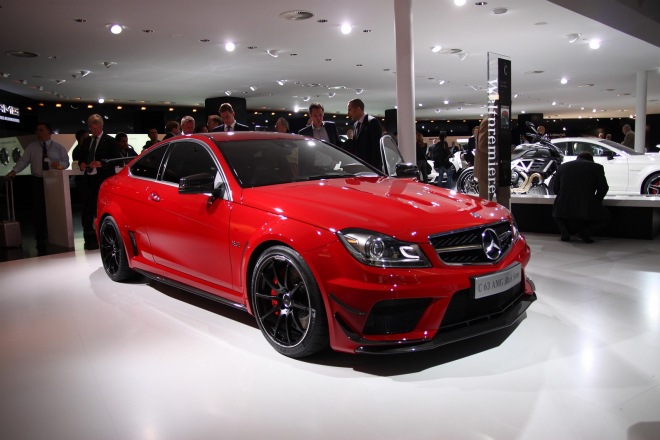 Mercedes C63 AMG Coupe Black Series váží 1,75 tuny (živé foto)