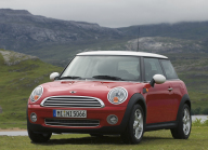 Des voitures d'occasion fiables jusqu'à 100 mille CZK vous pouvez acheter aujourd'hui, vous pouvez même rajeunir votre parc automobile tchèque avec eux - 4 - Mini Cooper 2007 ojetina ilustracni foto 01