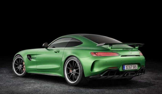 Mercedes-AMG GT R: stuttgartská bestie předčasně odhalena, vypadá hrozivě