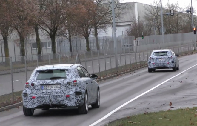 Nový Mercedes A nachytán při testech, bude to zase trochu klasičtější hatchback