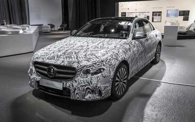 Nový Mercedes třídy E odhalil svá tajemství, umí víc než třída S