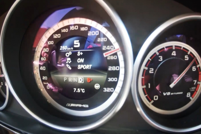 Podívejte se, jak nový Mercedes E63 AMG S 4Matic zrychluje z 0 na 250 km/h (video)
