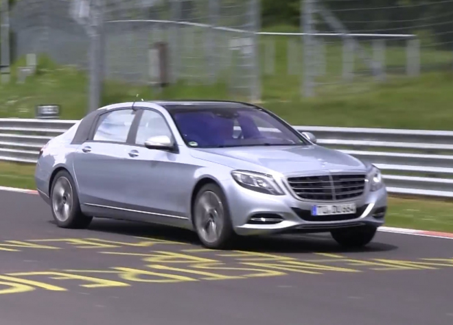 Mercedes S Maybach: i vrcholný luxus chce sportovat, ukázal se na Nürburgringu (video)