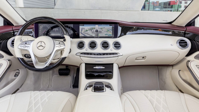 Mercedes omladil svá nejluxusnější dvoudvířka, teď působí ještě noblesněji