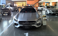 Mercedes-AMG GT S: tohle jsou dva z prvních kusů pro ČR, stojí na Chodově