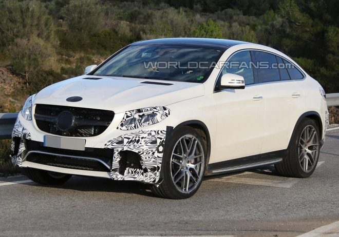 Mercedes GLE 63 AMG Coupe: dvojče X6 M nafoceno prakticky bez maskování