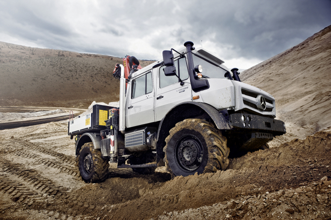 Mercedes Unimog 2013: nový Unimog je flexibilnější, úspornějí i komfortnější