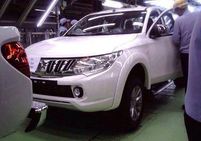 Mitsubishi L200 2015: nová generace nafocena v továrně, vzhled je jen evoluční