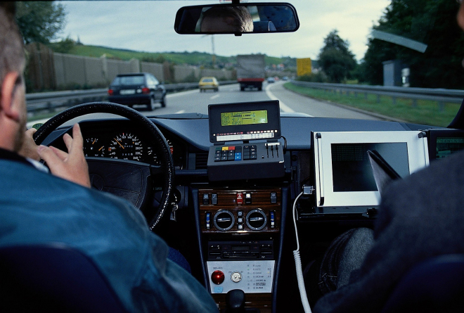 Mercedes postavil vůz s autopilotem už před 20 léty, ujel skoro sám 1 600 km