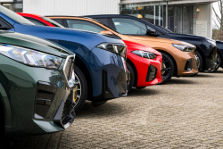 Řidiči služebních aut jezdí elektromobily hlavně proto, že musí. &bdquo;Zelené&rdquo; aspekty je nezajímají, zkušenost s nimi odrazuje