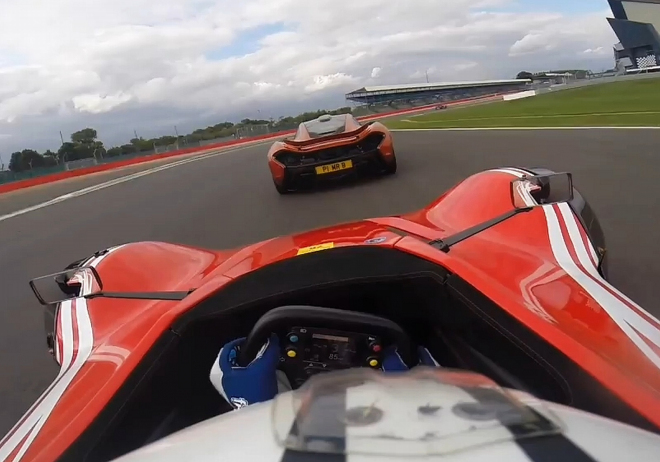 McLaren P1 vs. BAC Mono v Silverstone: silnější měl navrch, ale nevyhrál (video)