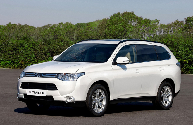 Mitsubishi Outlander 2012: nová generace dorazila i do Evropy, nejprve do Ruska