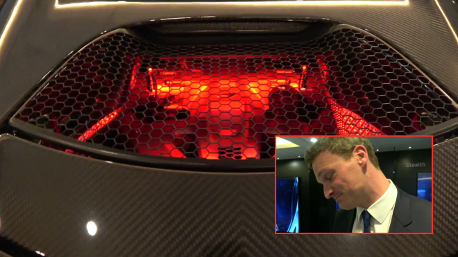 Proč motor McLarenu 720S tak hloupě rudě svítí? Šéfdesignér těžko skrýval stud