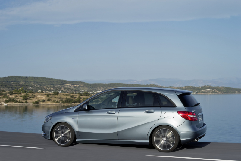 Novy Mercedes B Detailne Temna Strana Becka Autoforum Cz