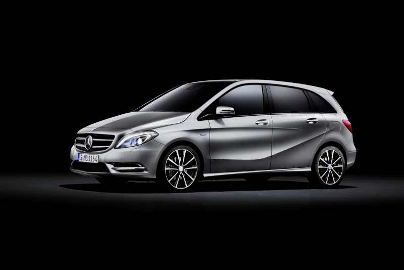 Novy Mercedes B Detailne Temna Strana Becka Autoforum Cz