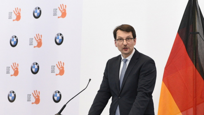 Krize automobilek nekončí a neskončí, říká šéf výroby BMW, situace je horší, než čekal