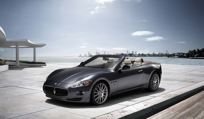 Maserati GranCabrio: italské kupé odhodilo střechu