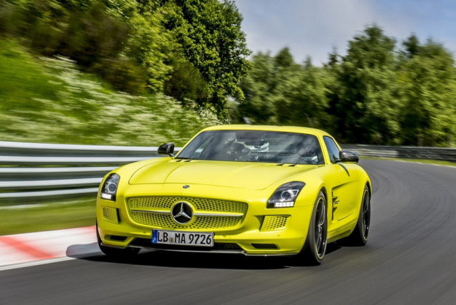 Mercedes SLS AMG Electric Drive zdolal Nordschleife v čase 7:56,2 (video)