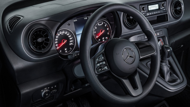 Mercedes končí s dalšími dvěma modely, v době úspor musí pryč z nabídky vše, co není dostatečně &bdquo;progresivní&rdquo;