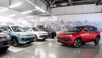 Živořící Moskvič konečně našel zákazníky pro svá nechtěná SUV, hlásí 8 tisíc nových prodejů