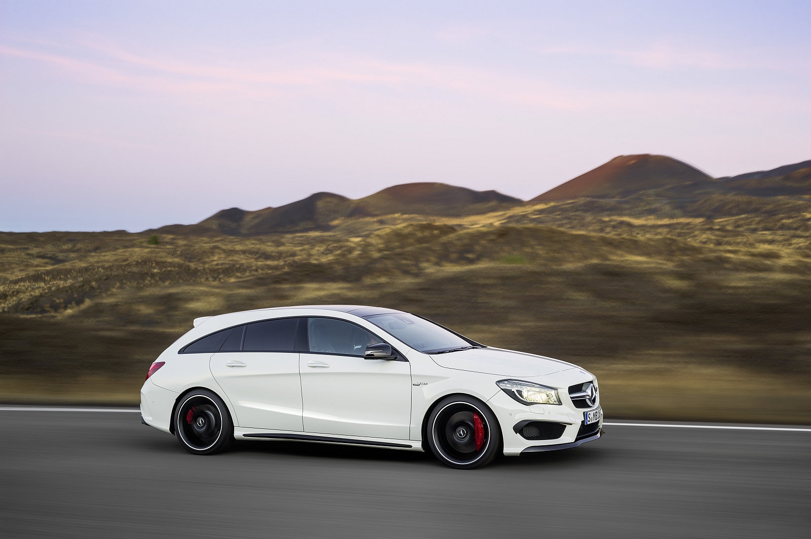 Mercedes Cla Shooting Brake Stylove Kombi Je Venku Vcetne Verze Amg Autoforum Cz Mercedes Cla Shooting Brake Stylove Kombi Je Venku Vcetne Verze Amg Autoforum Cz
