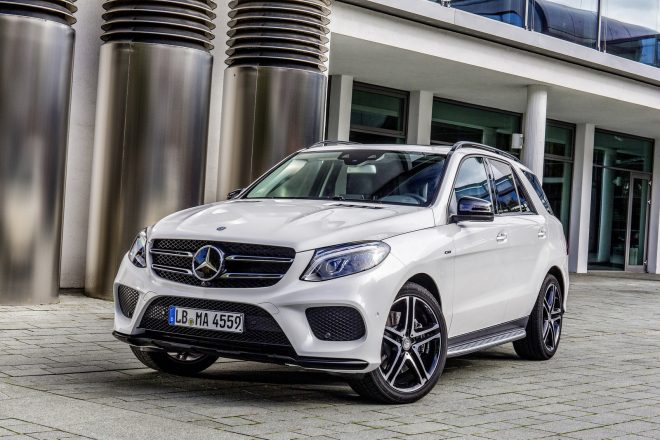 Mercedes GLE 450 AMG 4Matic: třetí do party „mezistupňů“ dá stovku za 5,7 s