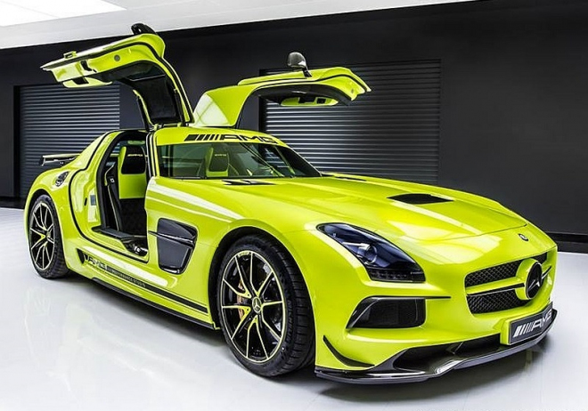 Mercedes SLS od AMG Performance Studio: pojmenujete barvu na zakázku?