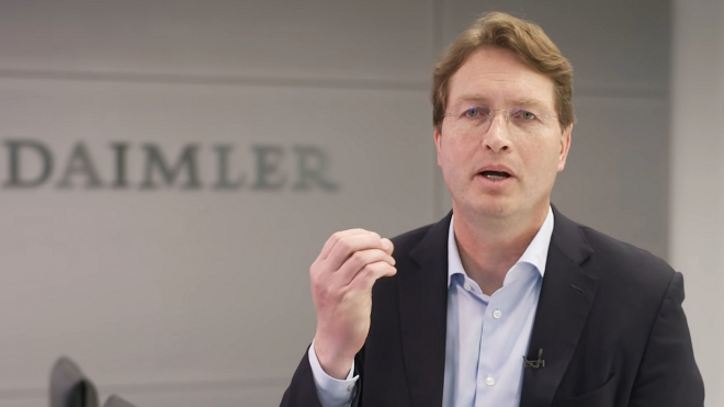 Šéf Mercedesu dál šije do EU, aby zrušila to, za co sám roky bojoval. Někteří Hujeři ale pořád drží lajnu