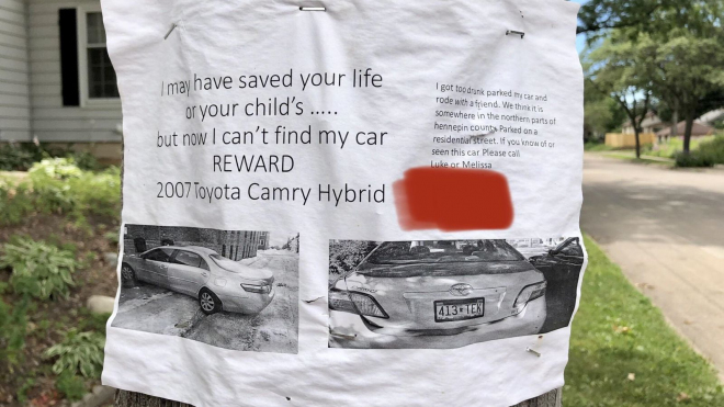 Internet baví majitel auta, které se opil tak moc, že ztratil svůj vůz