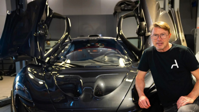 Mika Häkkinen prodává svůj McLaren P1. Kousek jen pro vyvolené bude stát majlant, Mika vás v něm i naučí jezdit