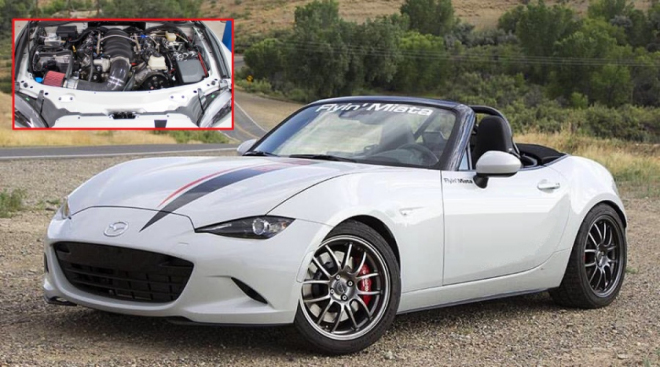 Přijde vám Mazda MX-5 sympatická, ale slabá? S V8 má 532 k a je běžně k mání